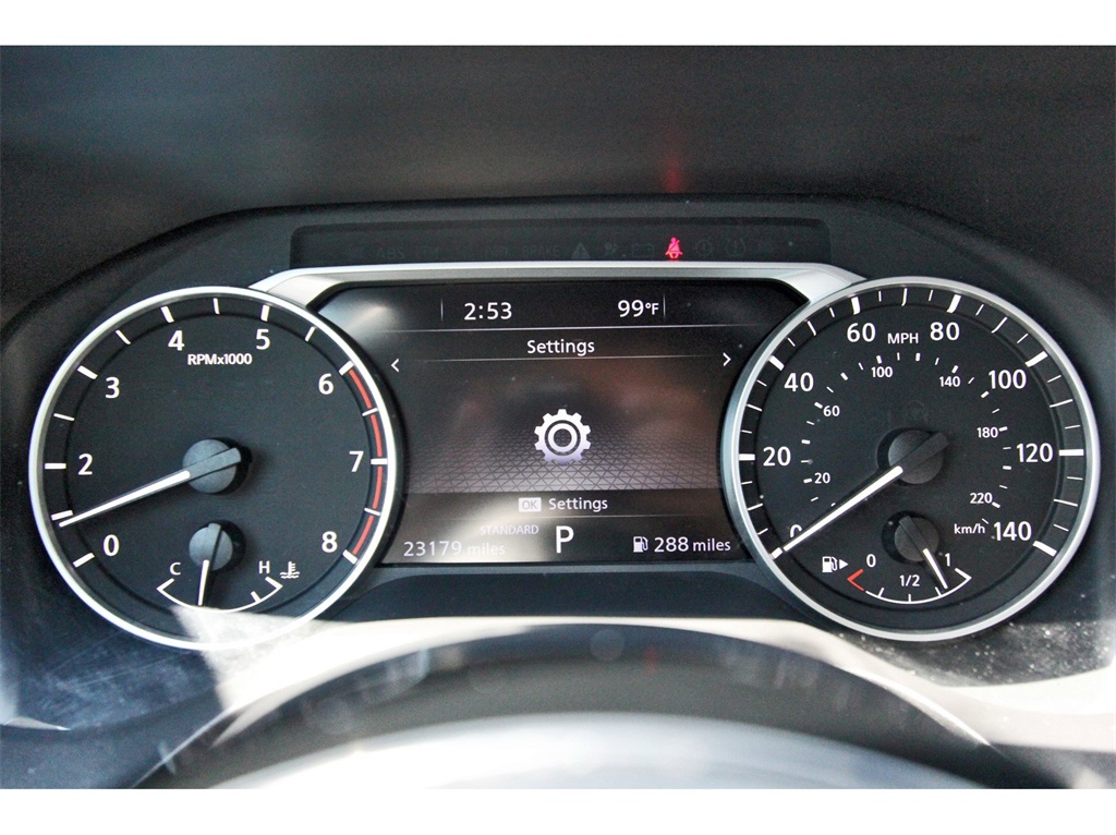 2023 Nissan Rogue SL - 9