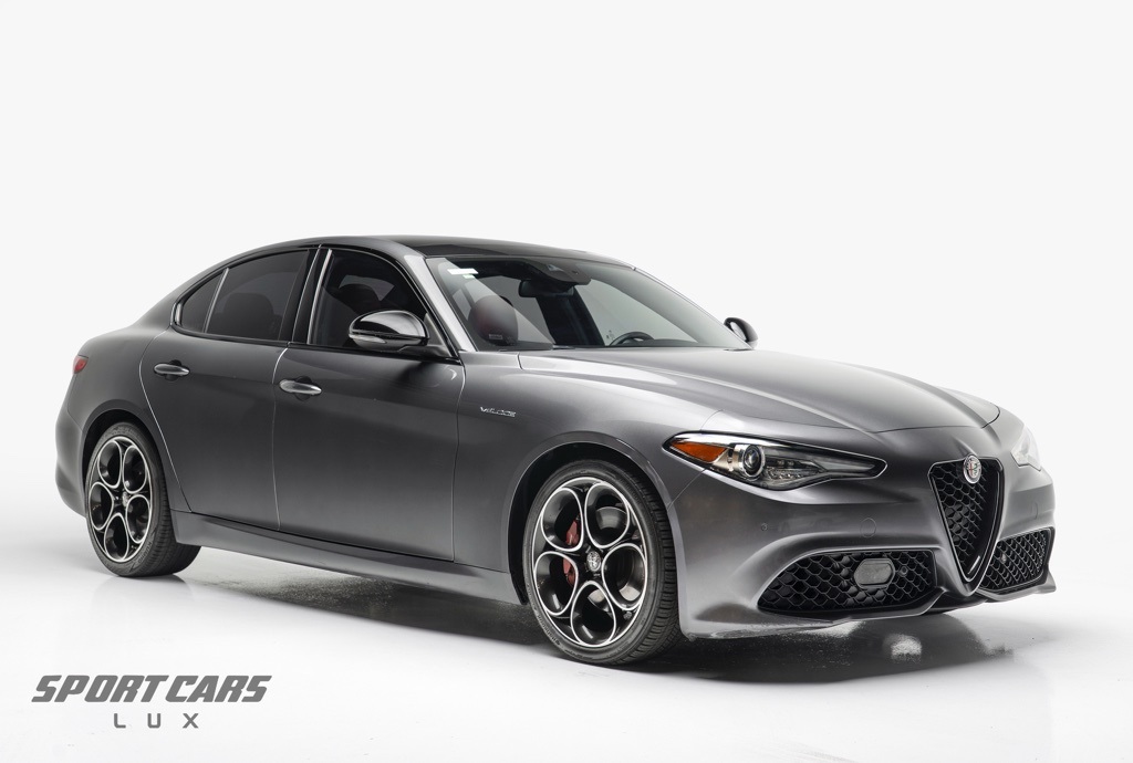 2022 Alfa Romeo Giulia Veloce - Photo 1