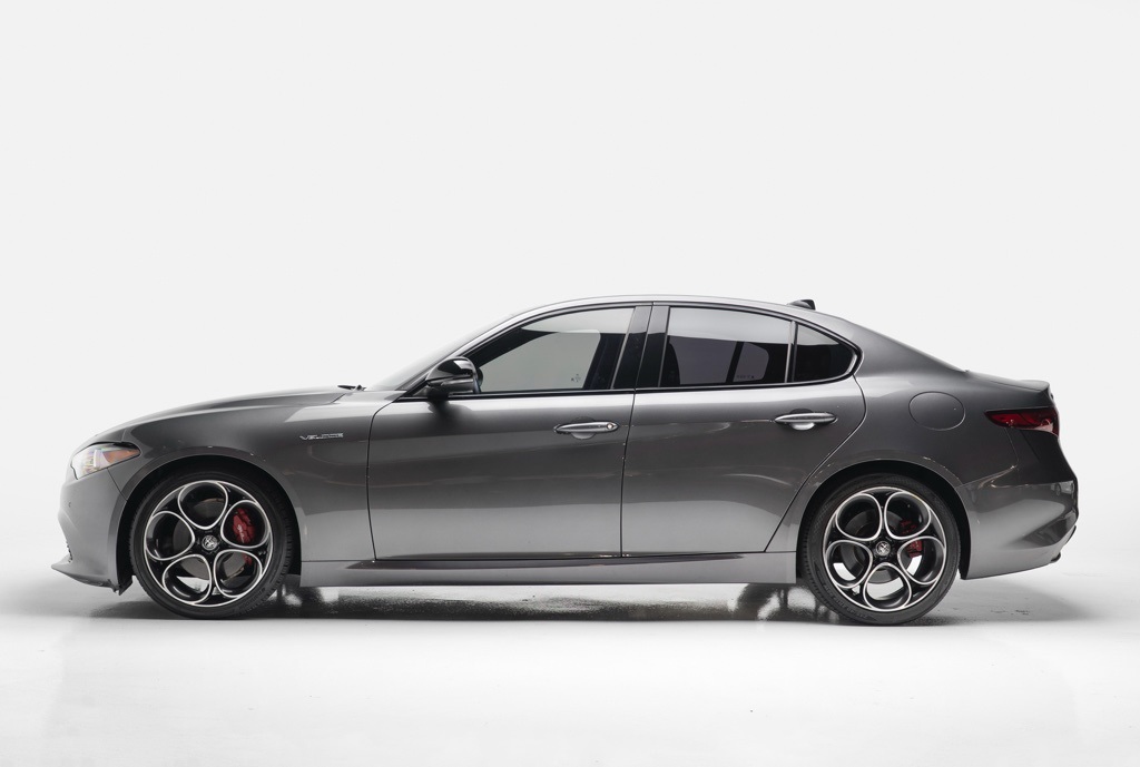 2022 Alfa Romeo Giulia Veloce - Photo 10
