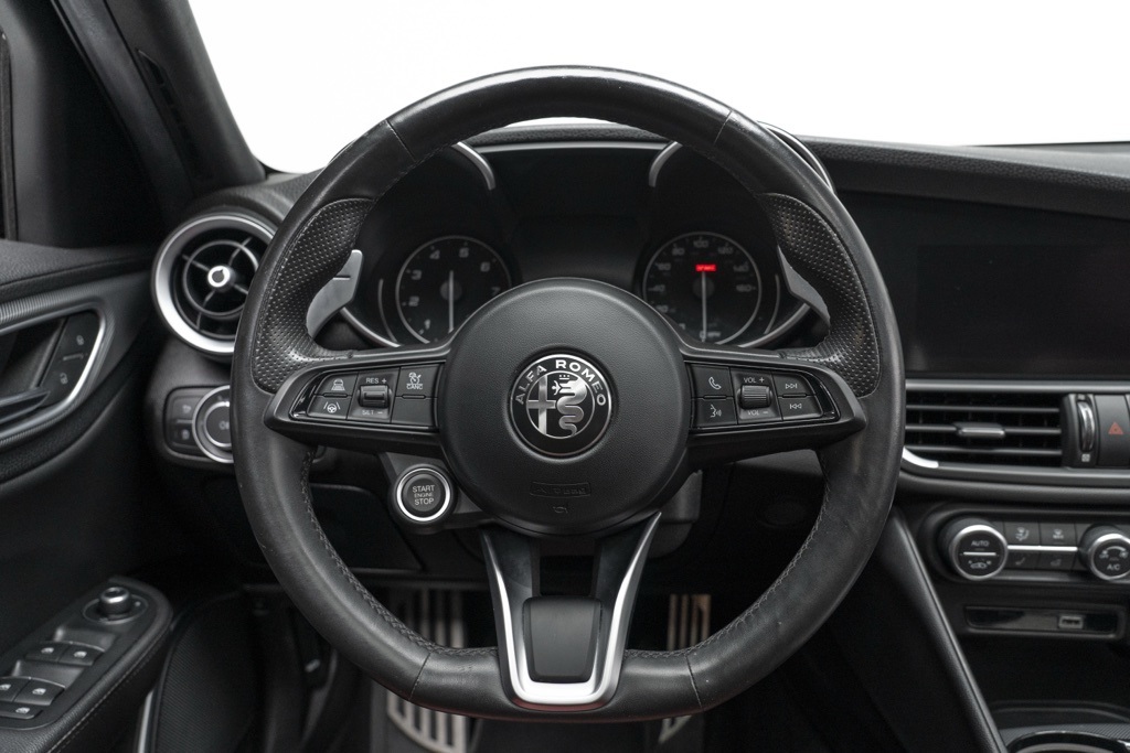 2022 Alfa Romeo Giulia Veloce - Photo 19