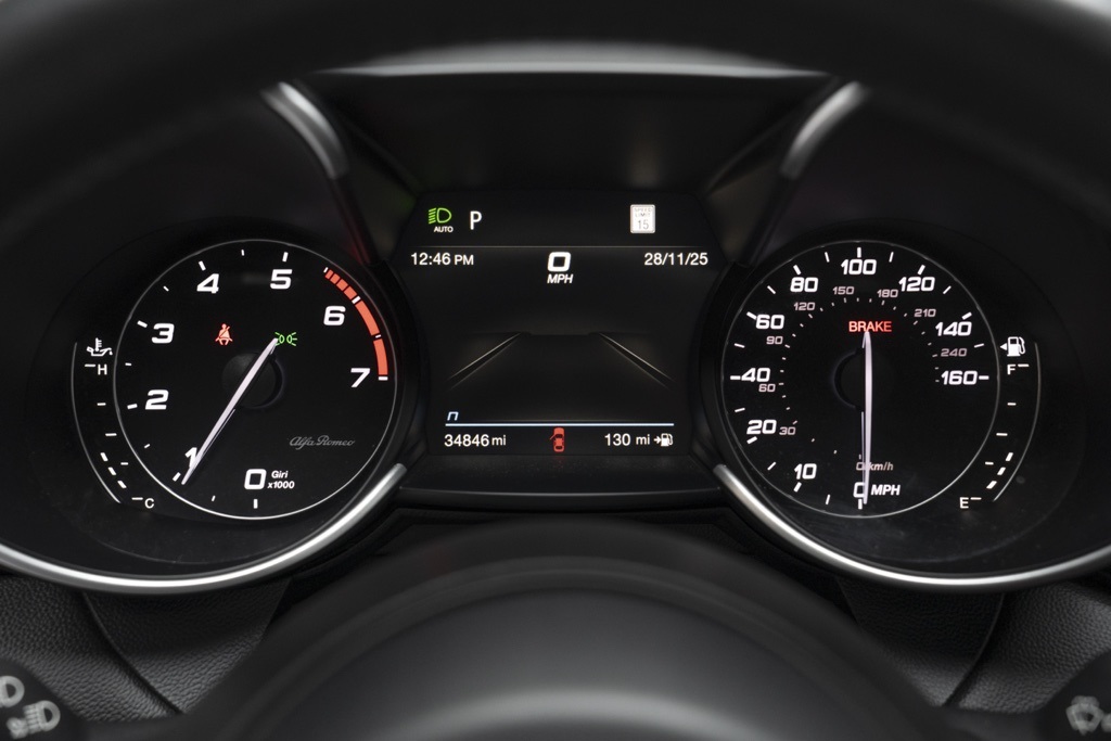 2022 Alfa Romeo Giulia Veloce - Photo 22