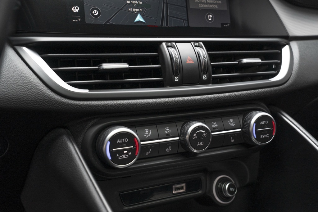 2022 Alfa Romeo Giulia Veloce - Photo 26