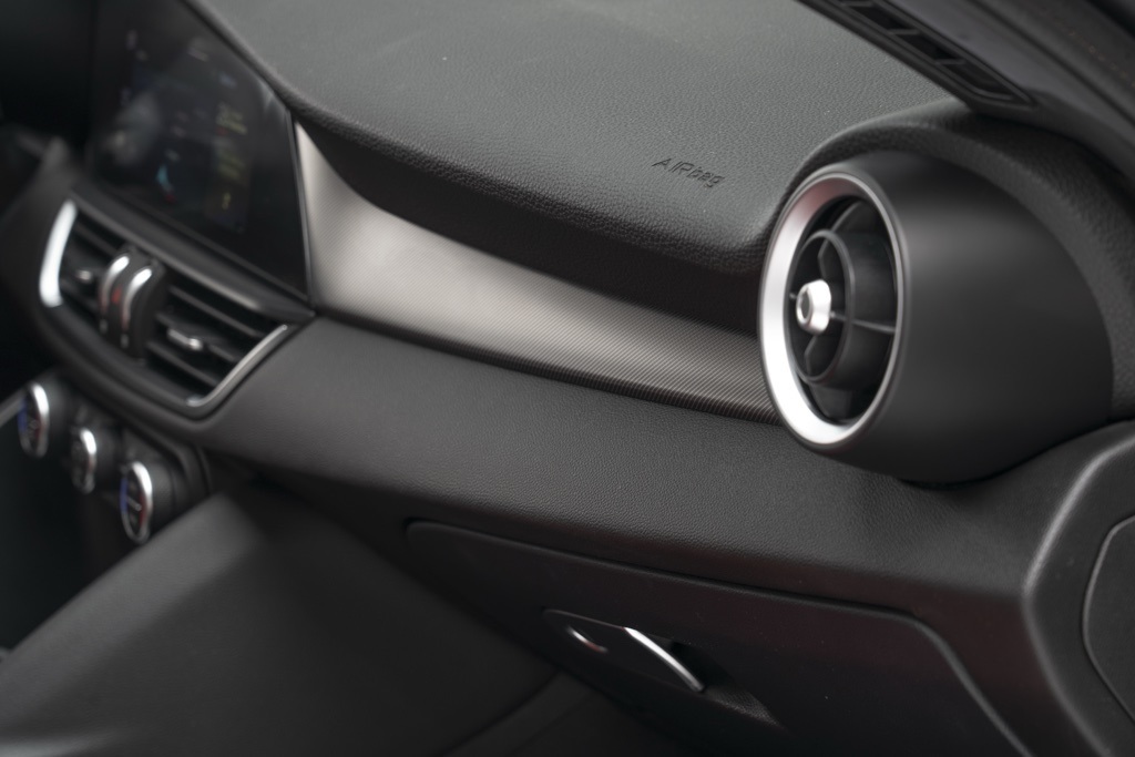 2022 Alfa Romeo Giulia Veloce - Photo 41