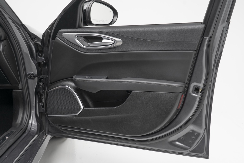 2022 Alfa Romeo Giulia Veloce - Photo 42