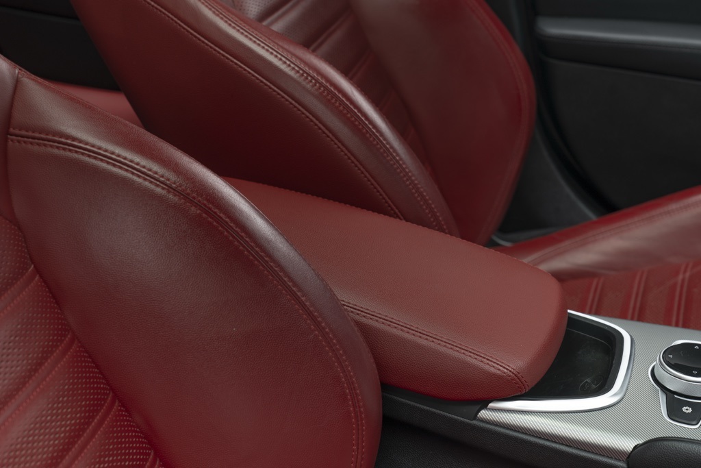 2022 Alfa Romeo Giulia Veloce - Photo 48