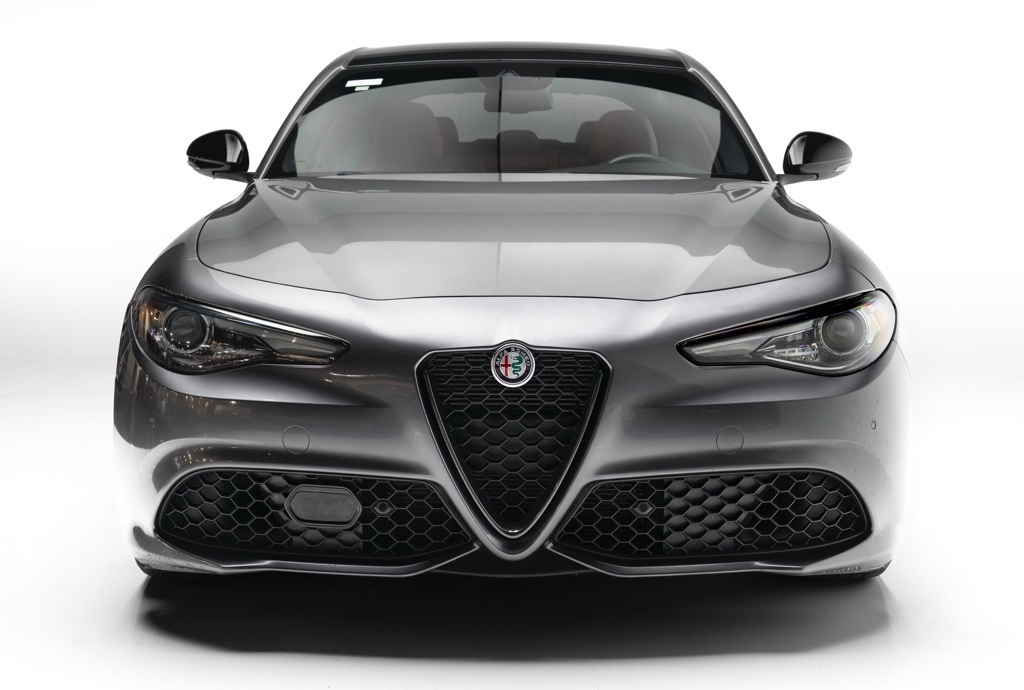 2022 Alfa Romeo Giulia Veloce - Photo 5