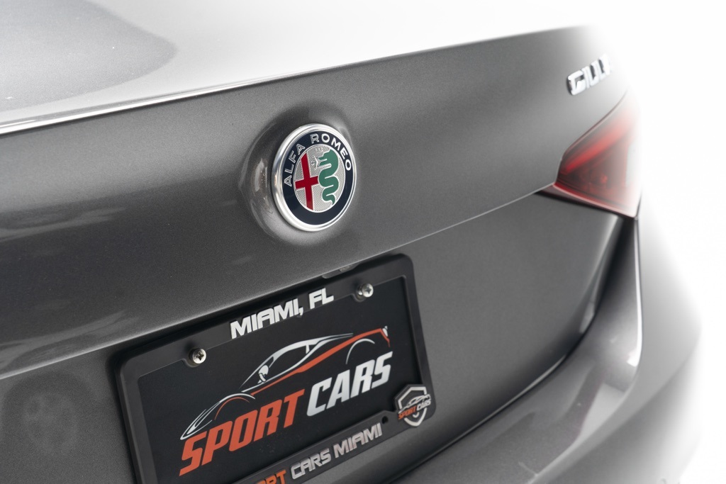 2022 Alfa Romeo Giulia Veloce - Photo 59