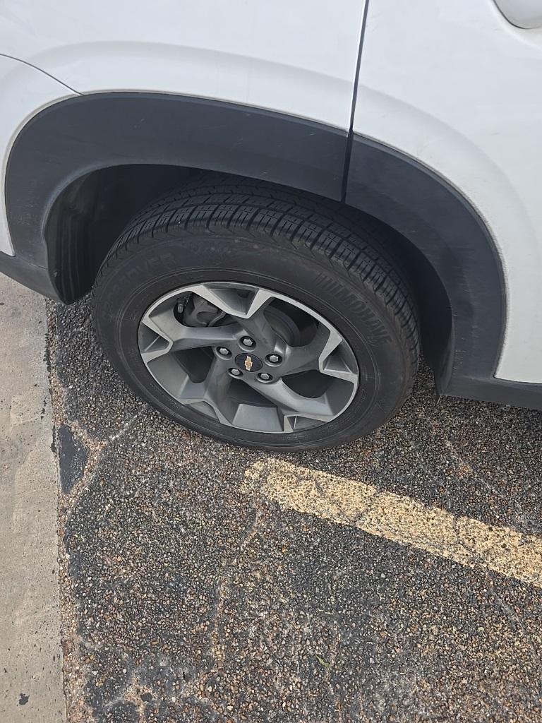 2024 Chevrolet Trax LT - 5