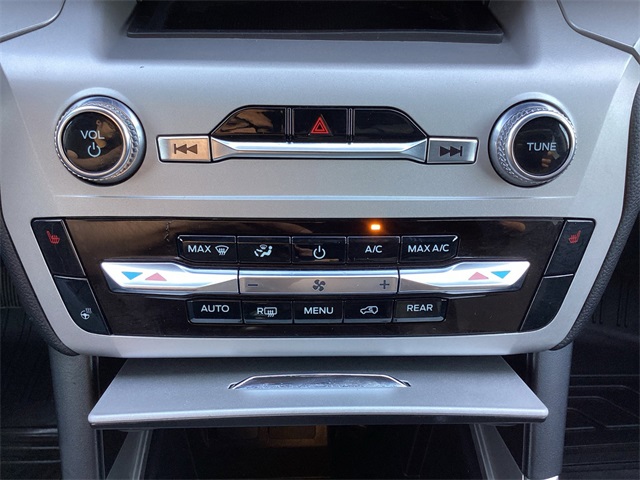 Used Car 2023 Ford Explorer  Xlt For Sale Under $30,000 In San Antonio, Texas