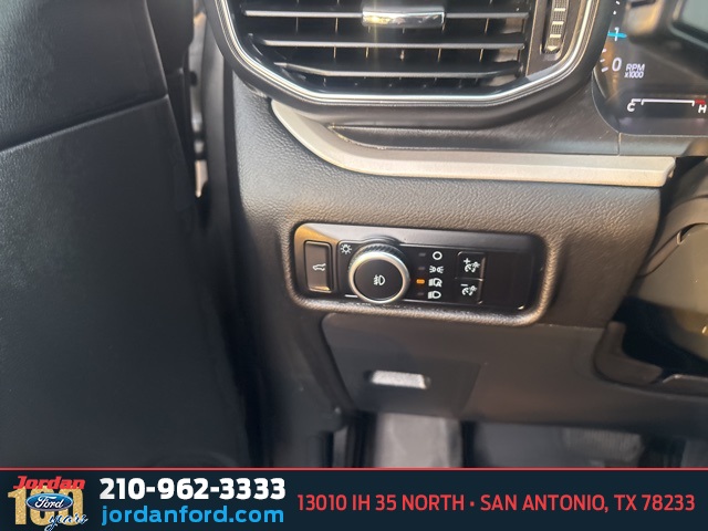 Used Car 2023 Ford Explorer  Xlt For Sale Under $35,000 In San Antonio, Texas