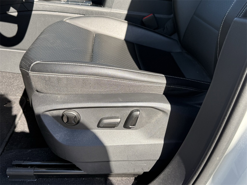 2022 Volkswagen Atlas 3.6L V6 SE w/Technology White at DeMontrond Automotive Group