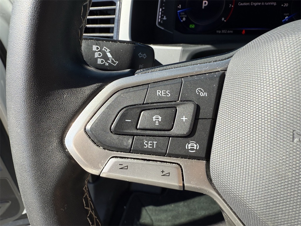 2022 Volkswagen Atlas 3.6L V6 SE w/Technology White at DeMontrond Automotive Group