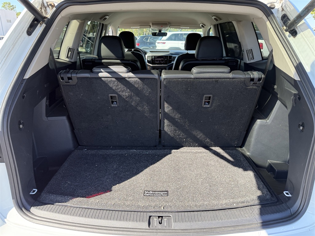 2022 Volkswagen Atlas 3.6L V6 SE w/Technology White at DeMontrond Automotive Group