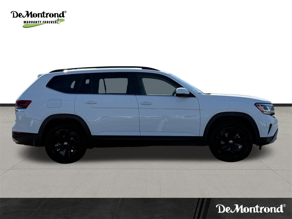 2022 Volkswagen Atlas 3.6L V6 SE w/Technology White at DeMontrond Automotive Group