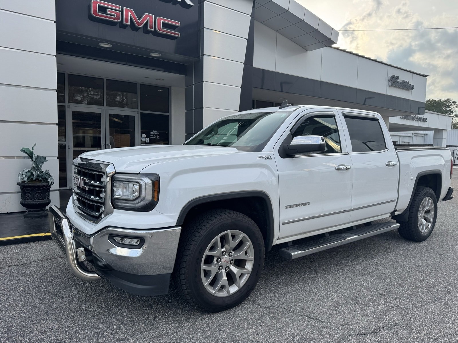 2018 GMC Sierra 1500 SLT Crew Cab 4WD