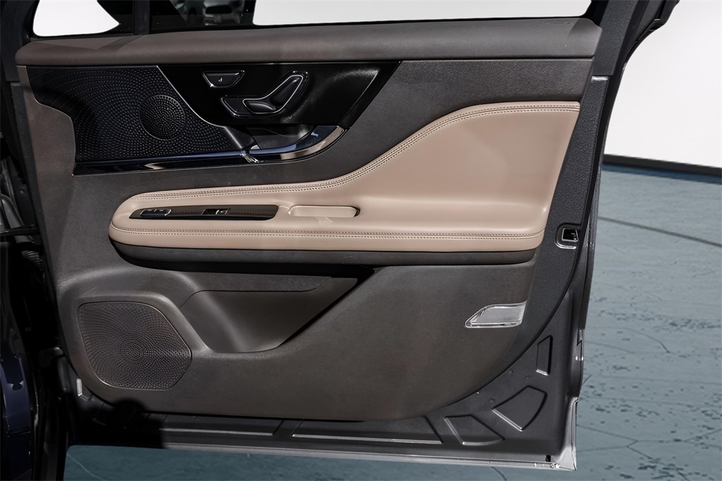 Used Car 2023 Lincoln Corsair  Reserve For Sale Under $40,000 In Austin, Texas