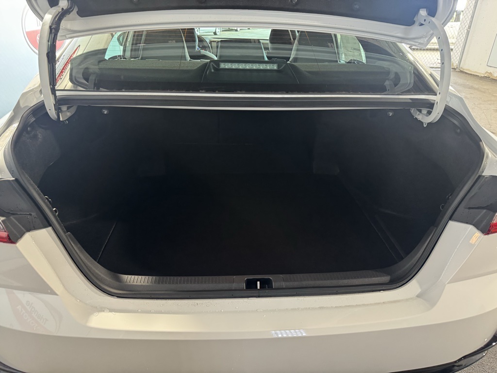 Thumbnail: 2026 Toyota Camry - 23