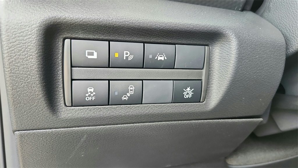 2025 Nissan Kicks Play