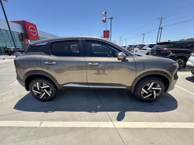 2026 Nissan Kicks SV photo 4
