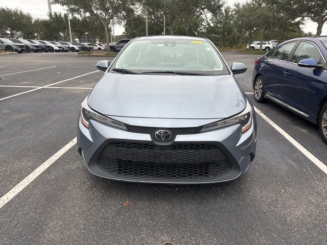 2022 Toyota Corolla LE's photo