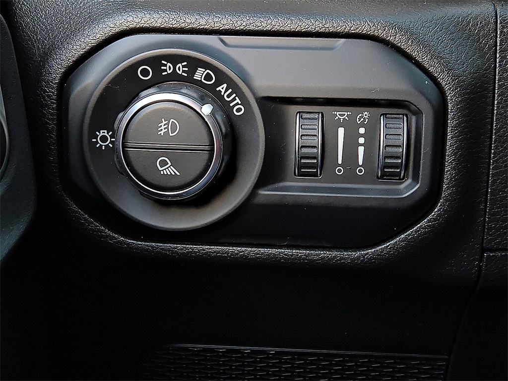 Used 2020 Jeep Gladiator For Sale in Farmington, AR