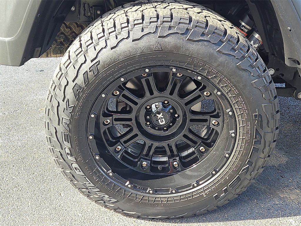 Used 2020 Jeep Gladiator For Sale in Farmington, AR