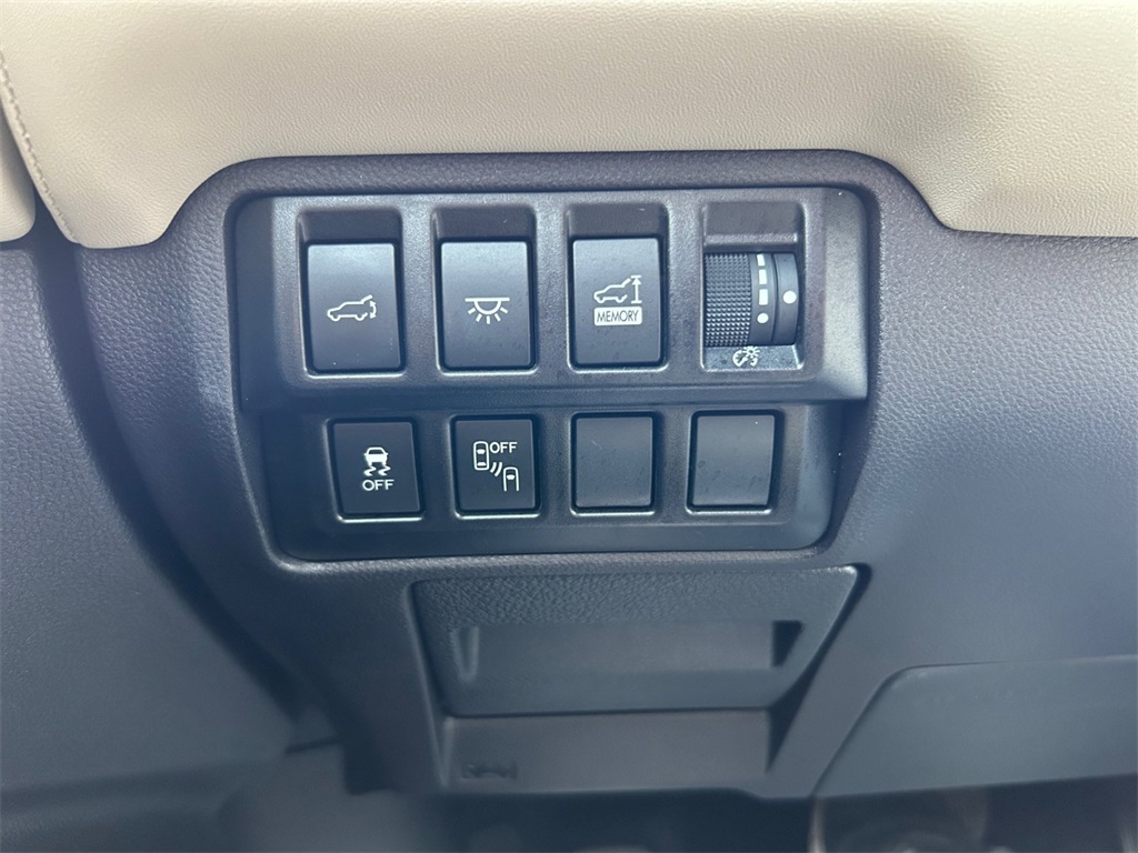 Used Car 2022 Subaru Ascent  Limited For Sale Under $25,000 In Floresville, Texas