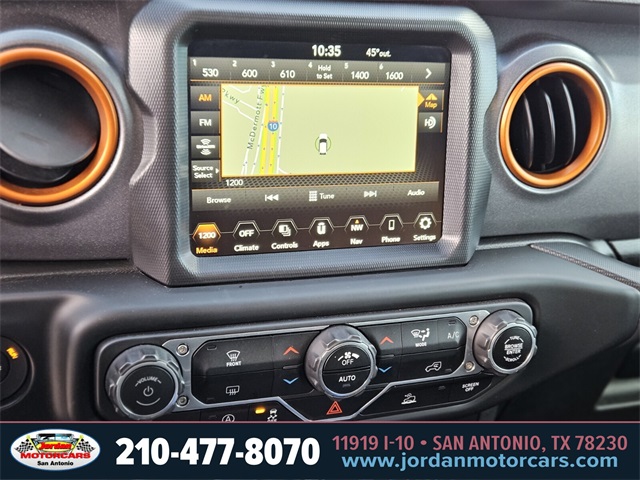 Used Car 2021 Jeep Gladiator  Mojave For Sale Under $40,000 In San Antonio, Texas