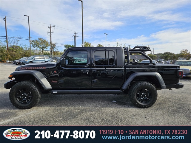 Used Car 2021 Jeep Gladiator  Mojave For Sale Under $40,000 In San Antonio, Texas
