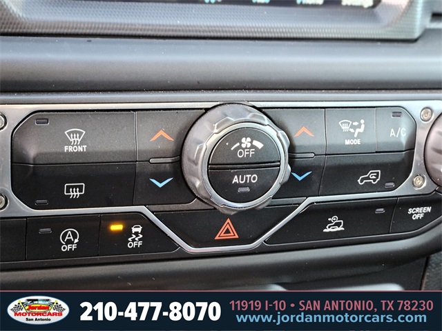 Used Car 2021 Jeep Gladiator  Mojave For Sale Under $40,000 In San Antonio, Texas
