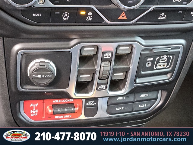 Used Car 2021 Jeep Gladiator  Mojave For Sale Under $40,000 In San Antonio, Texas