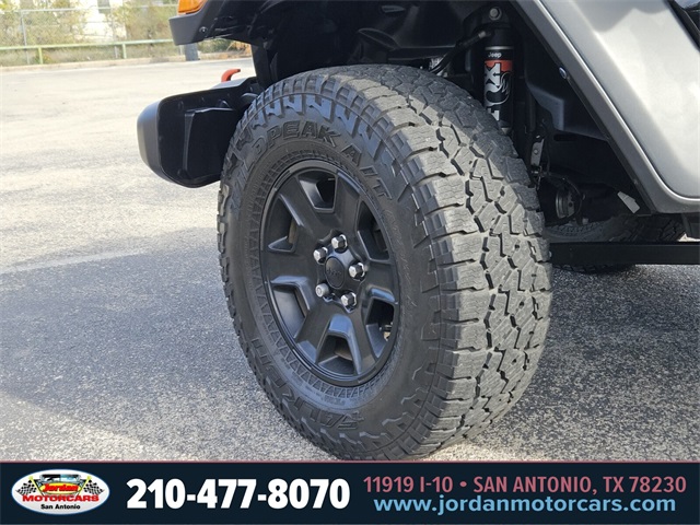 Used Car 2021 Jeep Gladiator  Mojave For Sale Under $40,000 In San Antonio, Texas