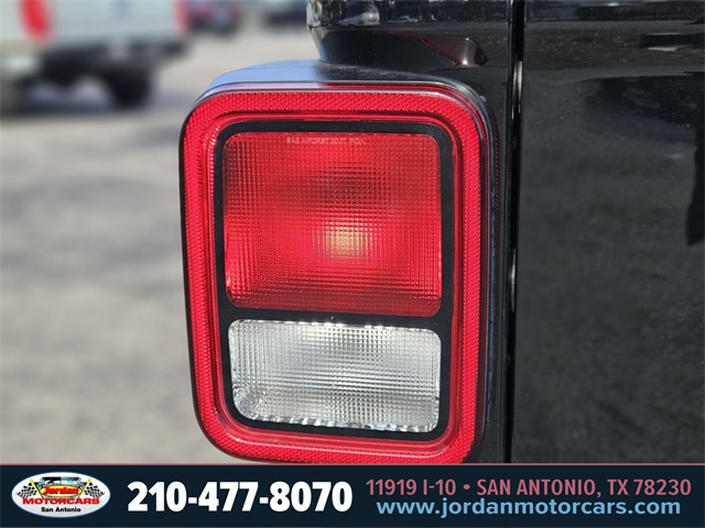 Used Car 2021 Jeep Gladiator  Mojave For Sale Under $40,000 In San Antonio, Texas