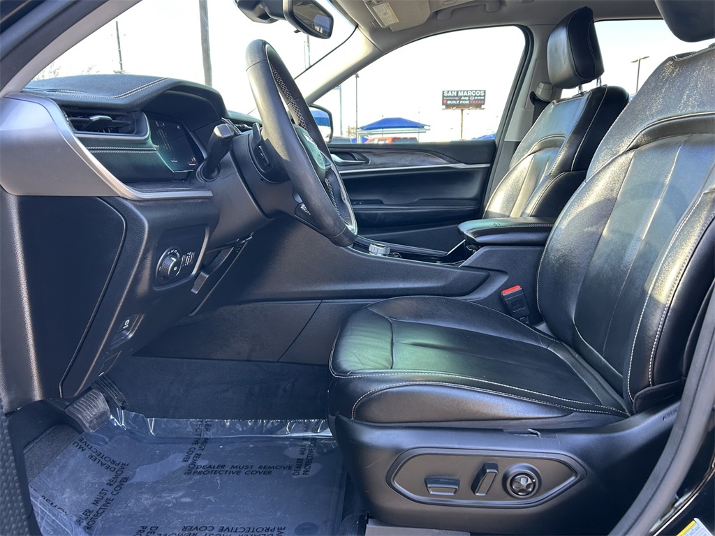 Used Car 2023 Jeep Grand Cherokee  Limited For Sale Under $30,000 In San Marcos, Texas