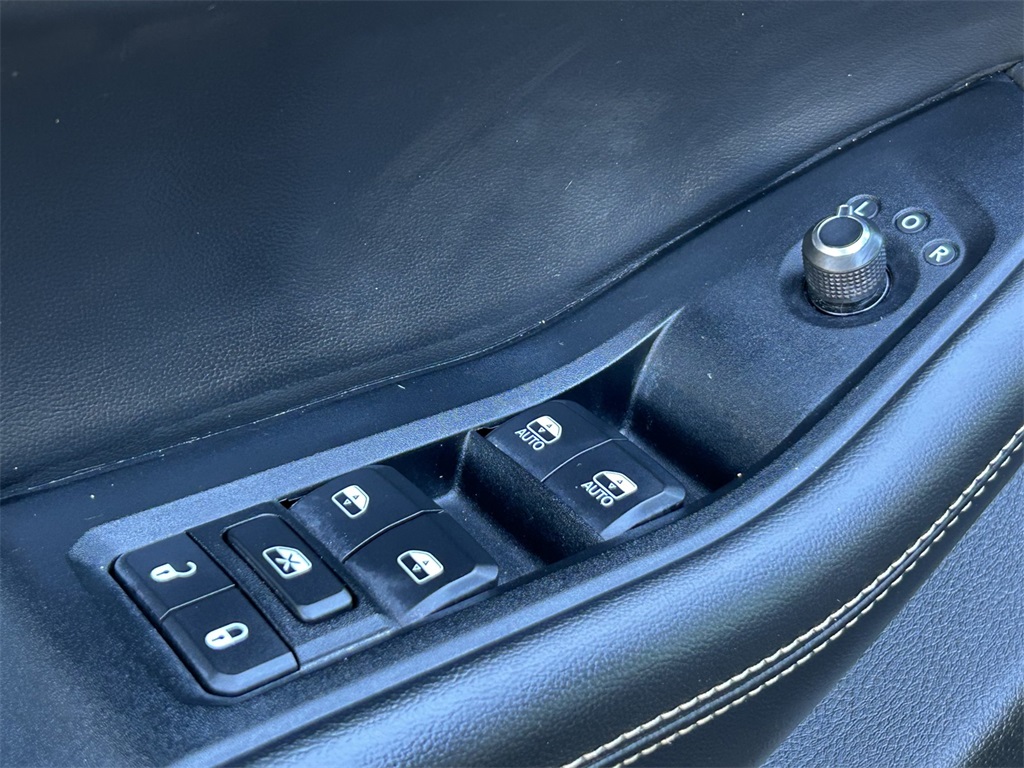 Used Car 2023 Jeep Grand Cherokee  Limited For Sale Under $30,000 In San Marcos, Texas