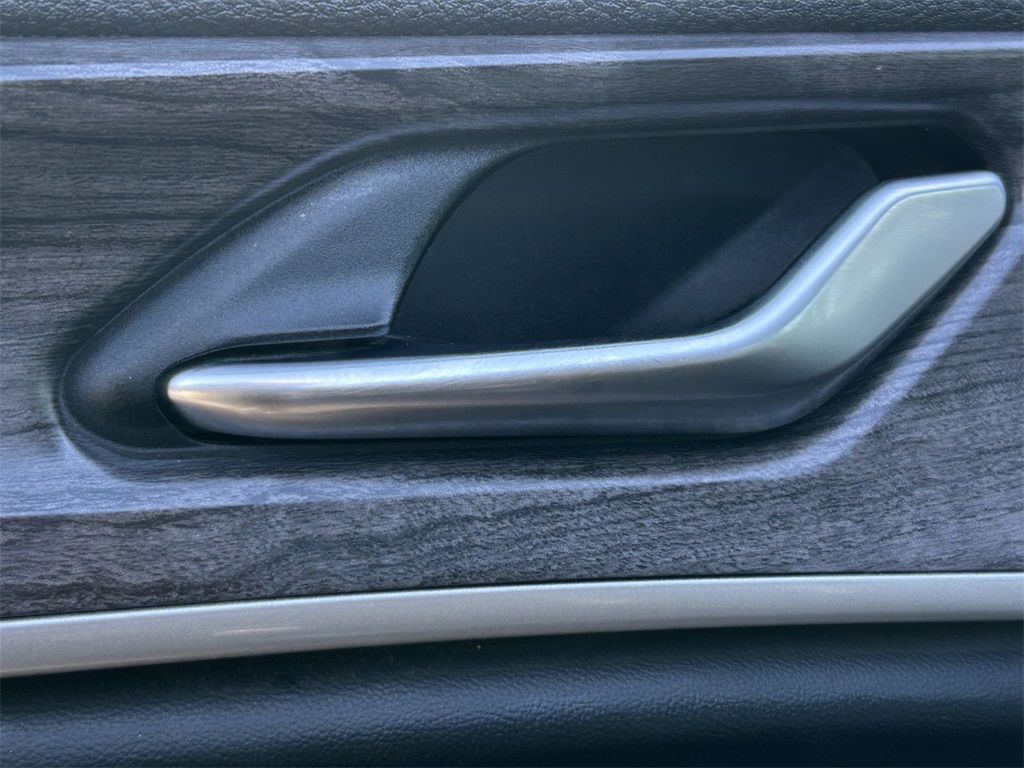 Used Car 2023 Jeep Grand Cherokee  Limited For Sale Under $30,000 In San Marcos, Texas