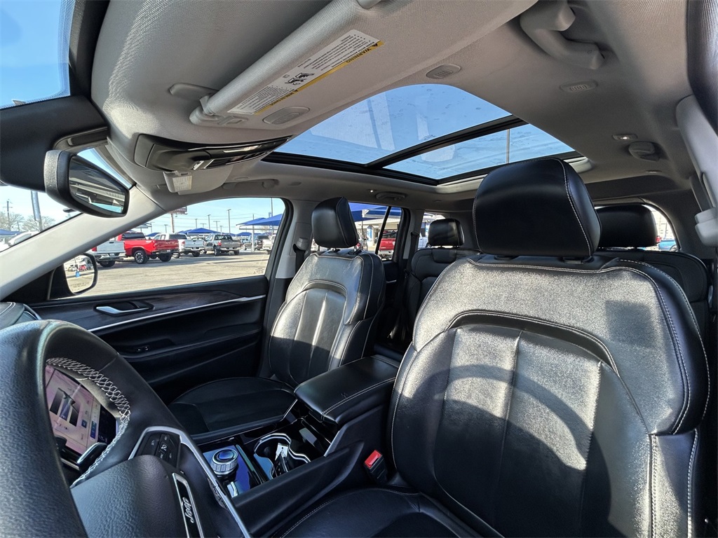 Used Car 2023 Jeep Grand Cherokee  Limited For Sale Under $30,000 In San Marcos, Texas