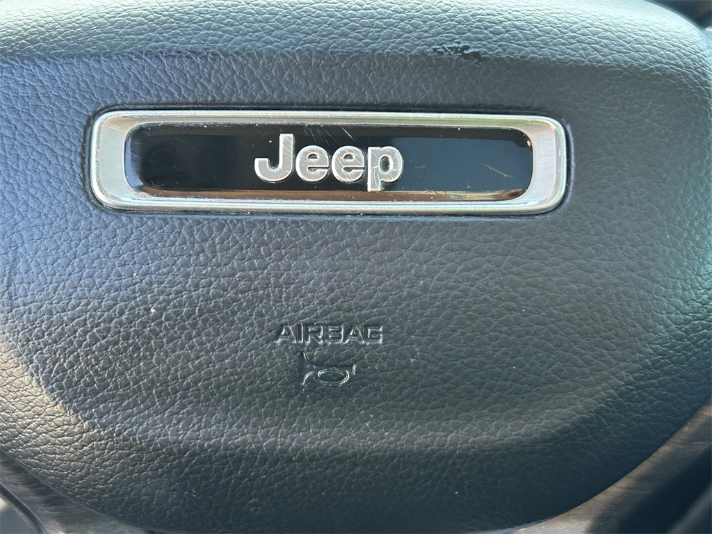 Used Car 2023 Jeep Grand Cherokee  Limited For Sale Under $30,000 In San Marcos, Texas