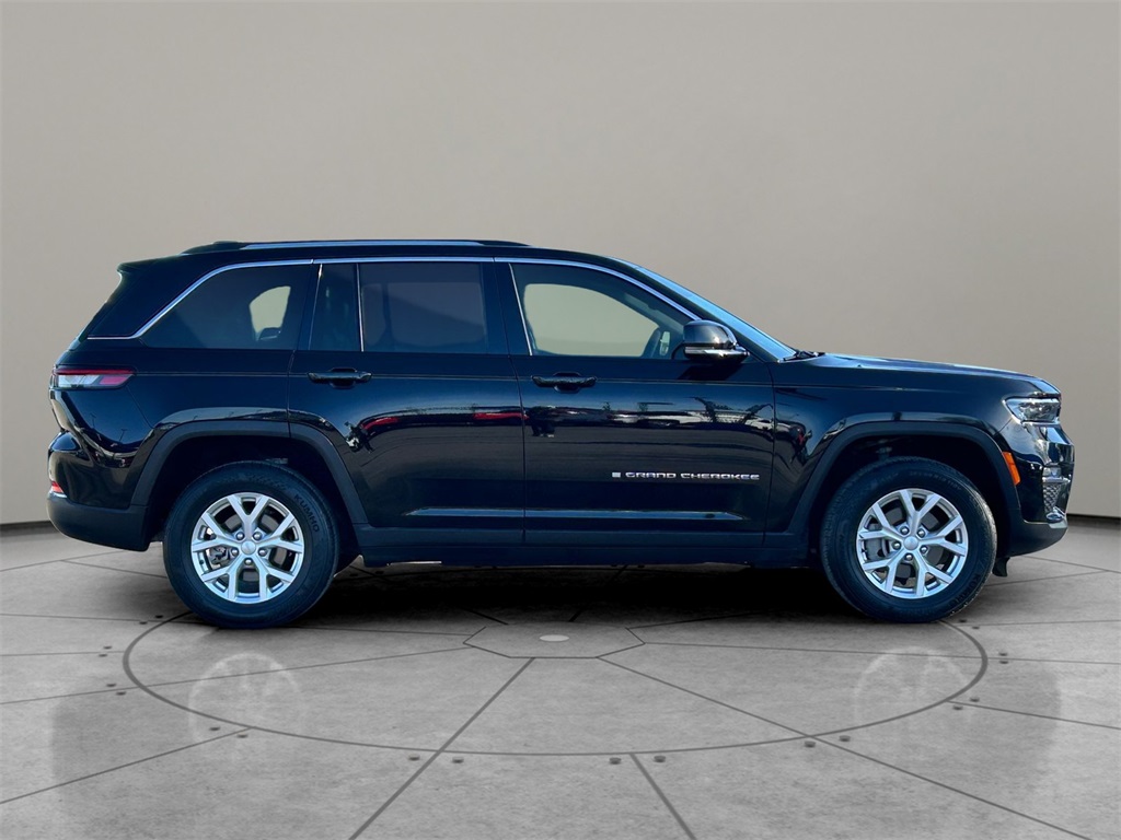 Used Car 2023 Jeep Grand Cherokee  Limited For Sale Under $30,000 In San Marcos, Texas