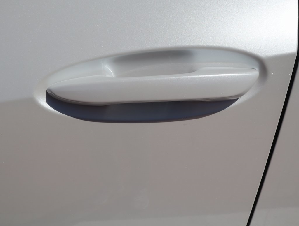 Thumbnail: 2025 Lexus UX - 11