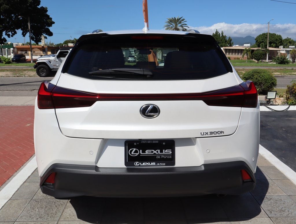 Thumbnail: 2025 Lexus UX - 7