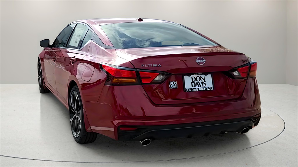 2025 Nissan Altima