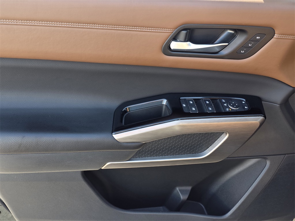 2024 Nissan Pathfinder Platinum Green at DeMontrond Auto Country