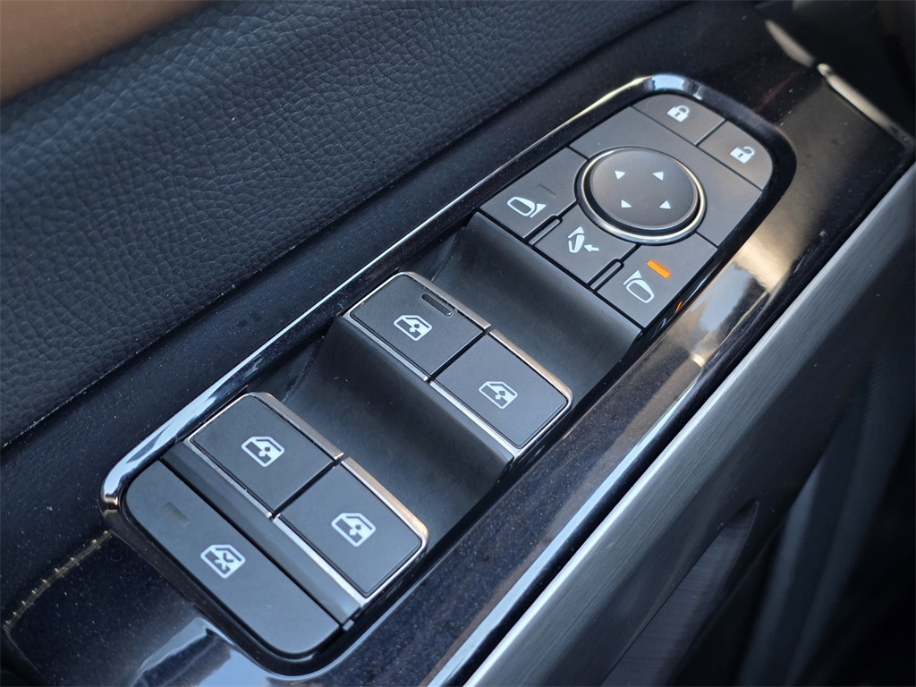 2024 Nissan Pathfinder Platinum Green at DeMontrond Auto Country