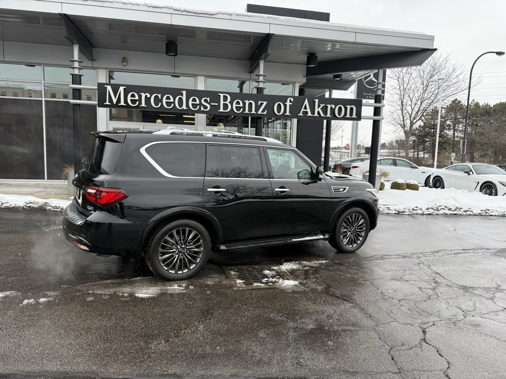 2022 INFINITI QX80 Premium Select 4WD