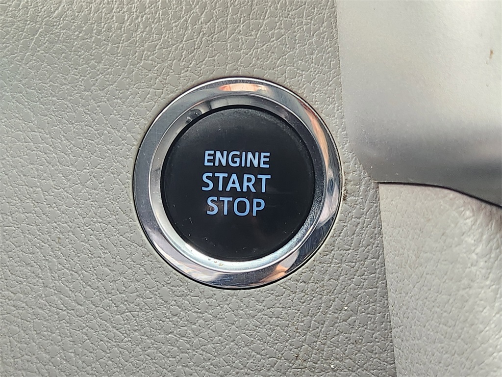 2016 Toyota Highlander Limited Platinum V6 Silver at Toyota of Victoria