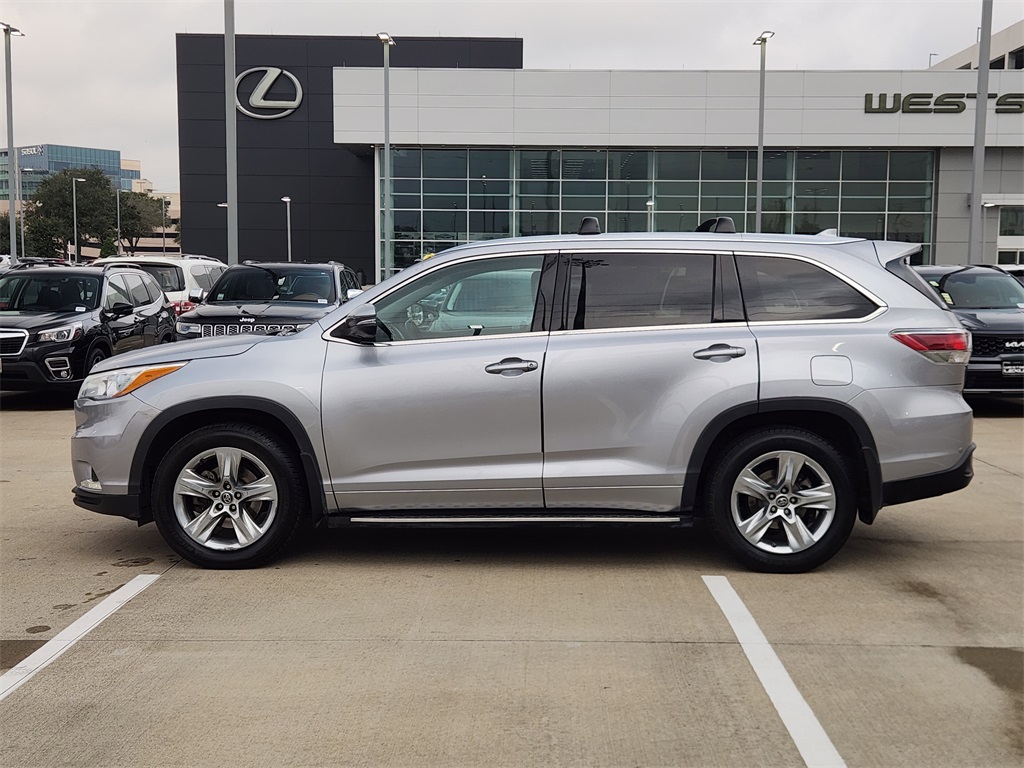 2016 Toyota Highlander Limited Platinum V6 Silver at Toyota of Victoria