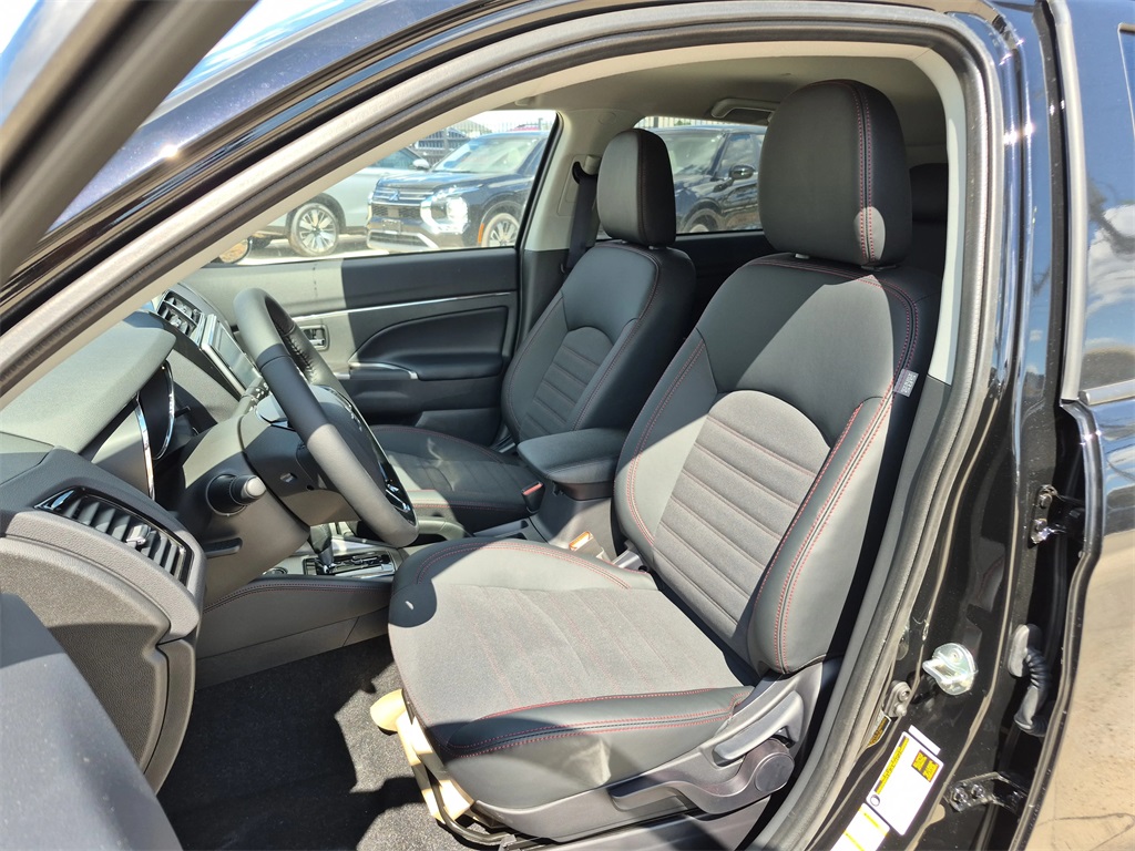 2025 Mitsubishi Outlander Sport 2.0 LE Silver at North Houston Mitsubishi