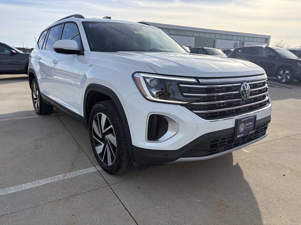 2025 Volkswagen Atlas SE FWD with Technology