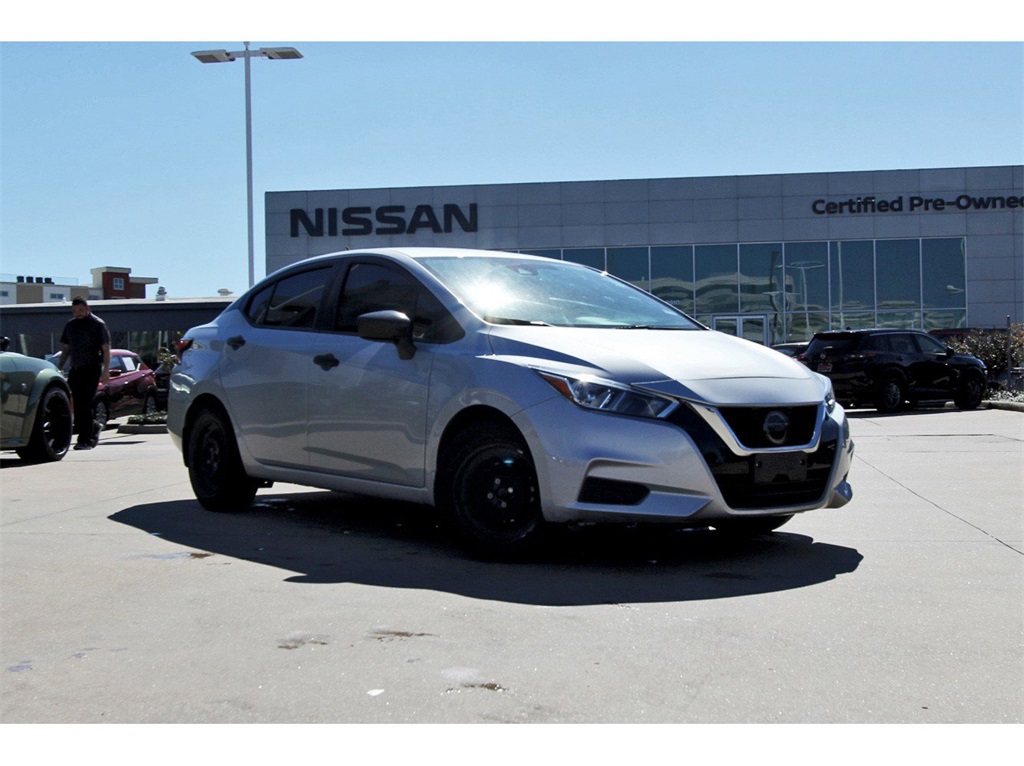 2021 Nissan Versa 1.6 S Silver at Emmons Autoplex